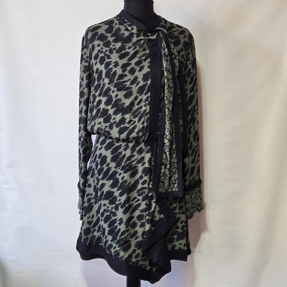 Reiss Katie Animal Print Flippy Dress Green Black Long Sleeve 4 NWT Office Party - Picture 2 of 8